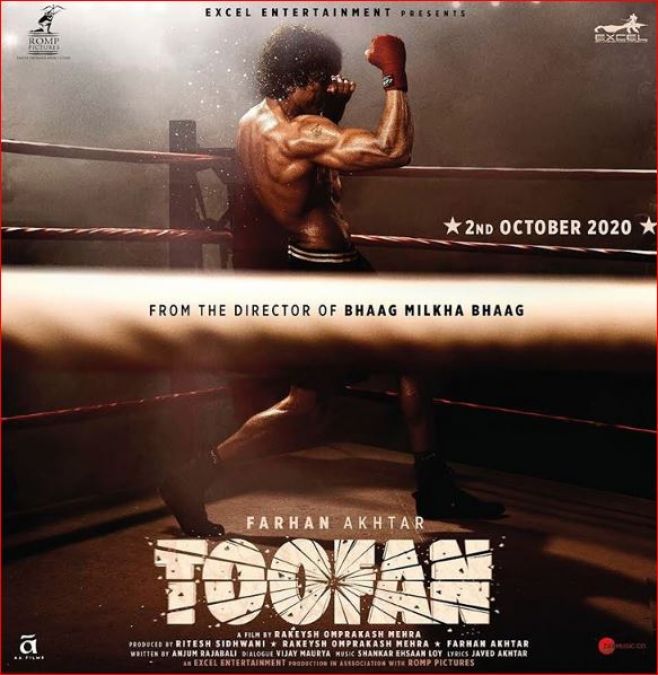 Toofan: First Poster released, Farhan seen in a boxing ring