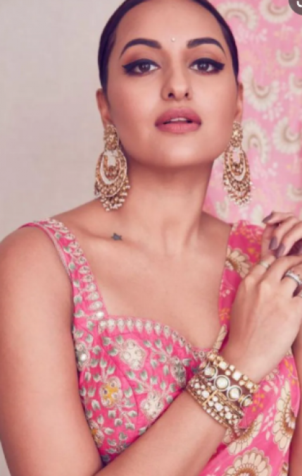Sonakshi Sinha's big statement over Starkid's and outsiders in Bollywood