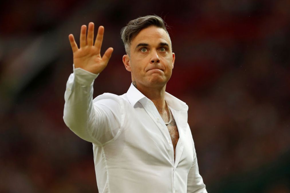 Robbie Williams Hasn't Seen Ghosts After Becoming A Father