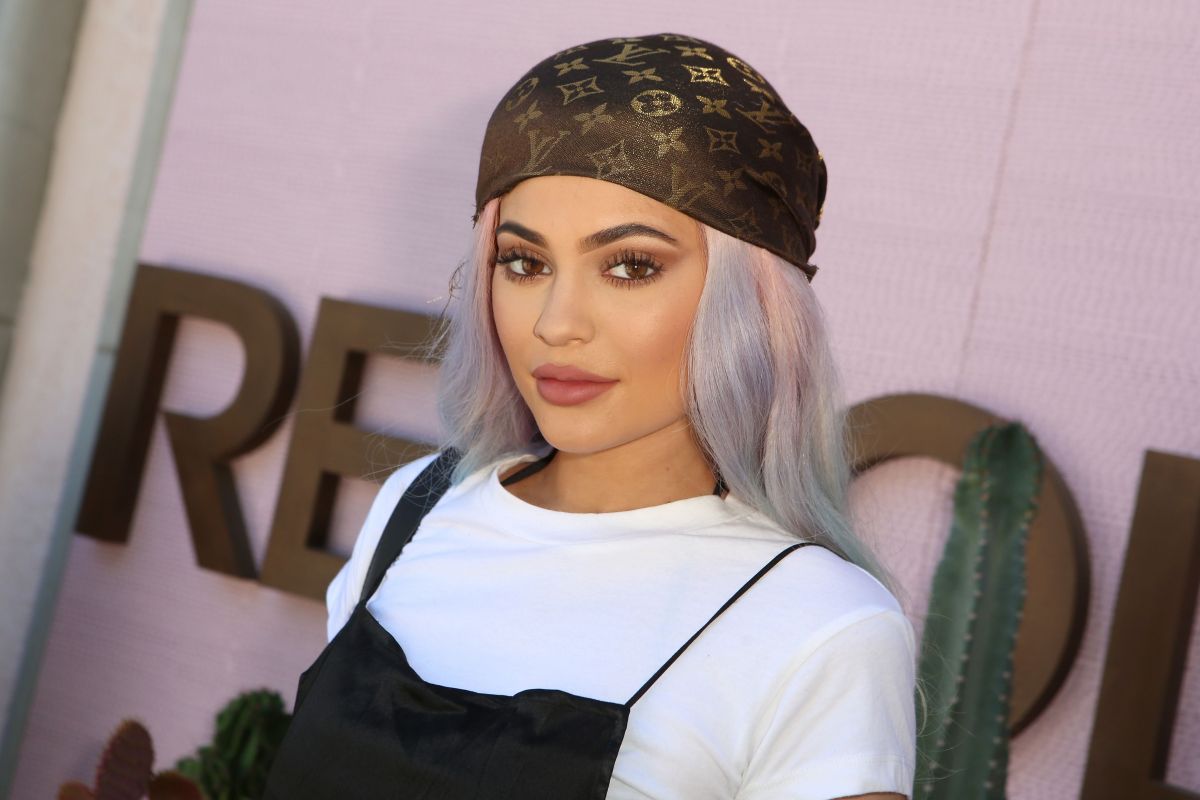 Corona: Kylie Jenner came forward for help, will donate sanitizers