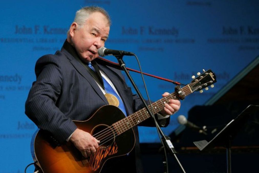 Corona virus-infected American singer John Prine died