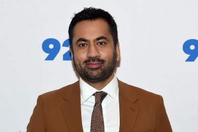 Indian-origin Hollywood actor Kal Penn relates to a mongoose