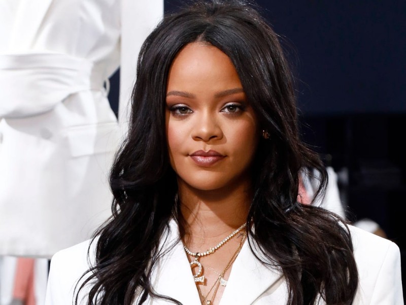 Popstar Rihanna's father beats Corona, says 