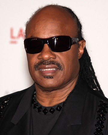 Stevie Wonder pays tribute to music icon Bill Widders