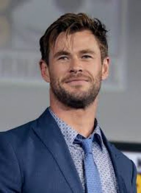 Fans chase Chris Hemsworth, actor shared this video