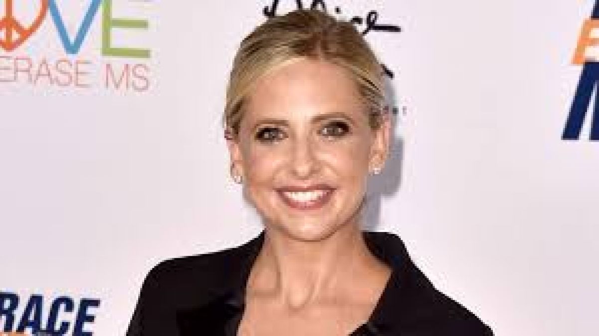 Sarah Michelle Gellar does this thing to ‘Embarrass’ Her 2 Kids