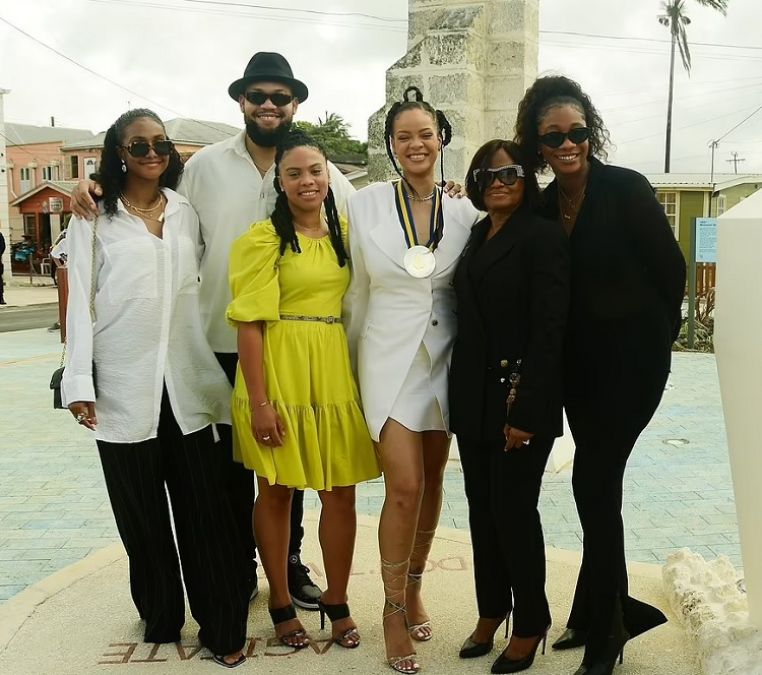 Rihanna made national heroine as Barbados becomes a republic: Photos