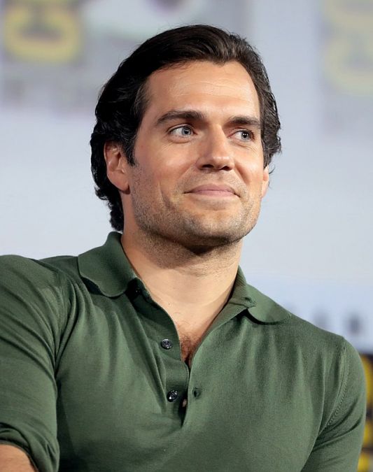 Henry Cavill did not drink water for 3 days for shirtless scene in  'The Witcher'