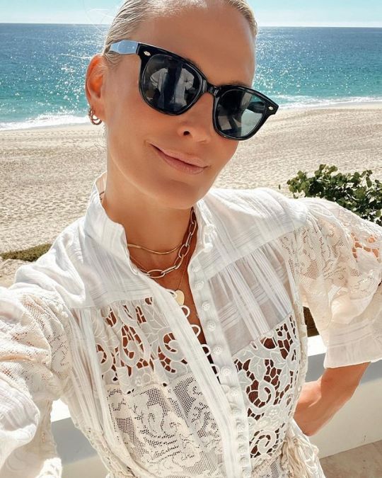Molly Sims is convincing fans with her style