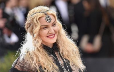 Pop singer Madonna joins birthday party even after being corona positive