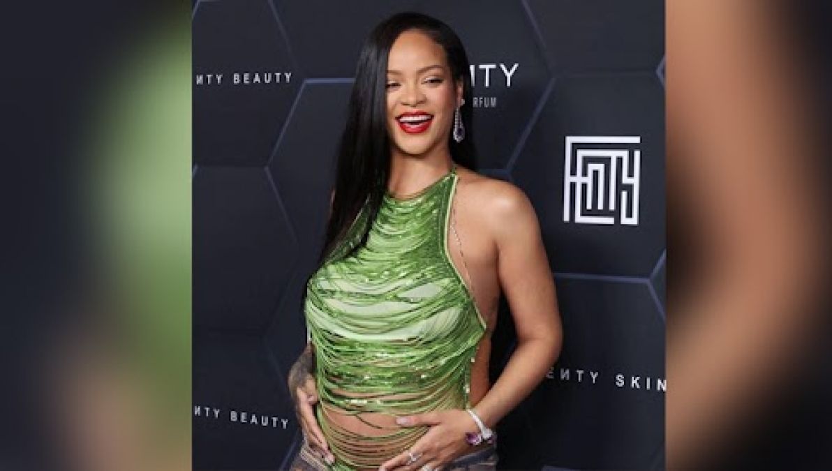 Rihanna's bold avatar in shown at Red Carpet
