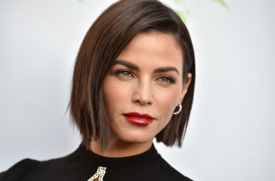 Jenna dewan flaunts her baby bum, see hot picture here