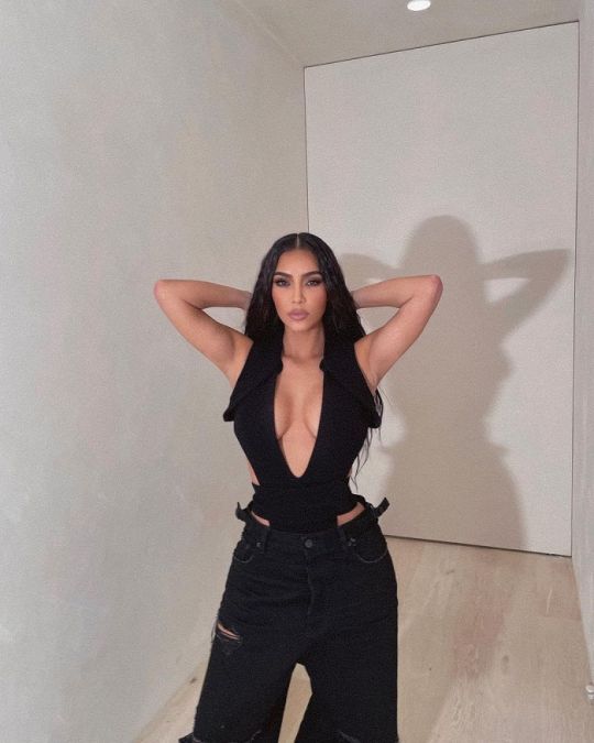 Kim Showing Whole Black Bold Look Once Again