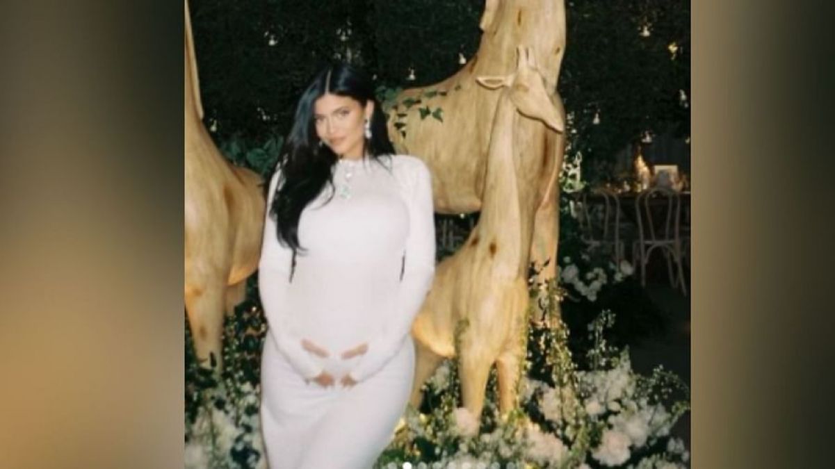 Photos of Kylie's baby rider revealed
