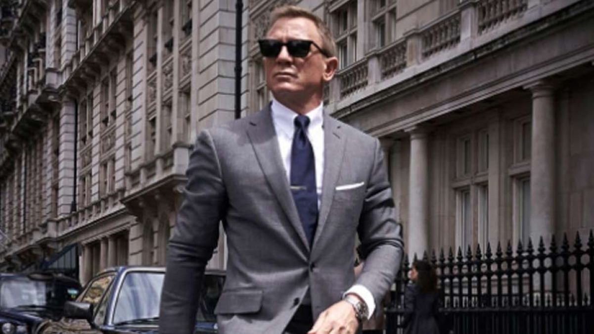 'Bond 25' First Look: Fans get excited to see again; Daniel returns after injury!