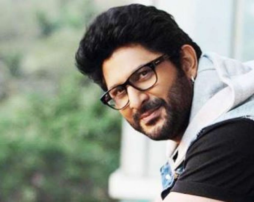 Arshad Warsi calls Adani Electricity Mumbai 'Highway Robbers' for sending electricity bill of 1, 03, 564,000