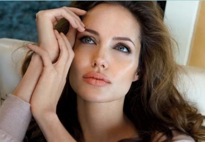 Three times love and thrice marriage, why is Angelina Jolie still single?