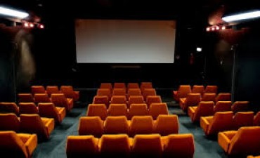 चीन के सिनेमाघरों पर दिखा कोरोना का असर,  20% छंटनी के बाद भी हालात संभालना मुश्किल
