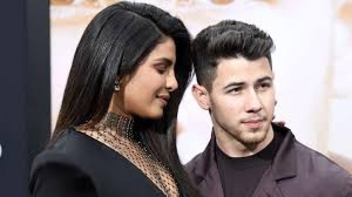 Nick Jonas reveals his favourite Bollywood songs; read on!