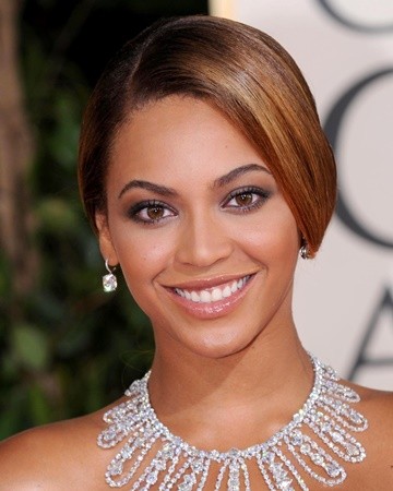 People reacting to Beyoncé Knowles' mother's facelift