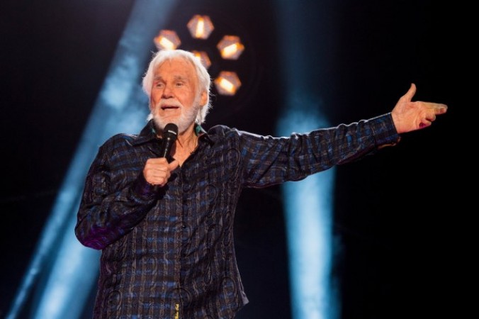 American singer Kenny Rogers passes away at the age of 81