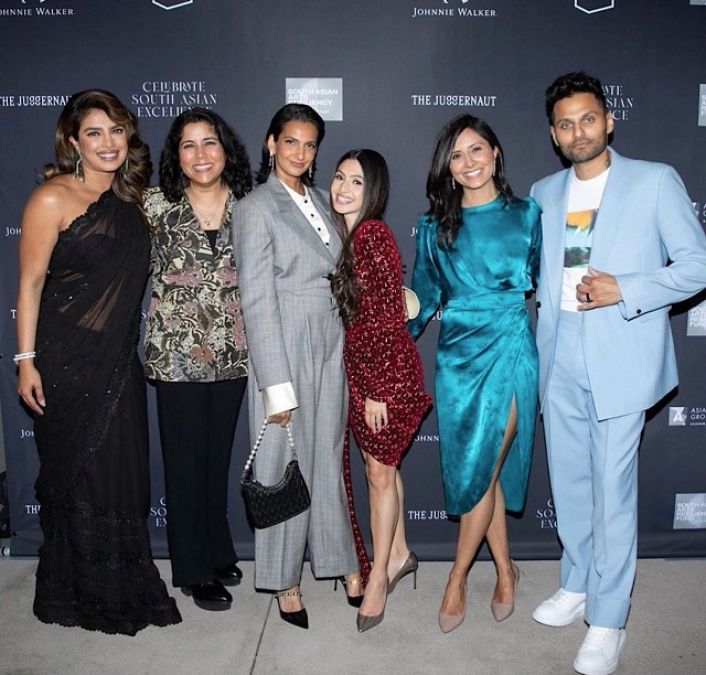 For the first time since becoming a mother, Priyanka arrives at the event wearing black saree