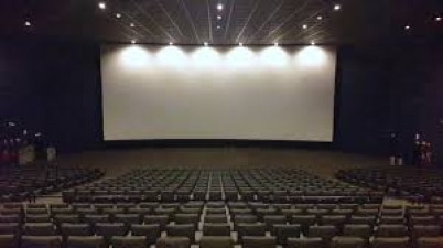 चीन के शंघाई में फिर से शुरू हुए 200 सिनेमाघर