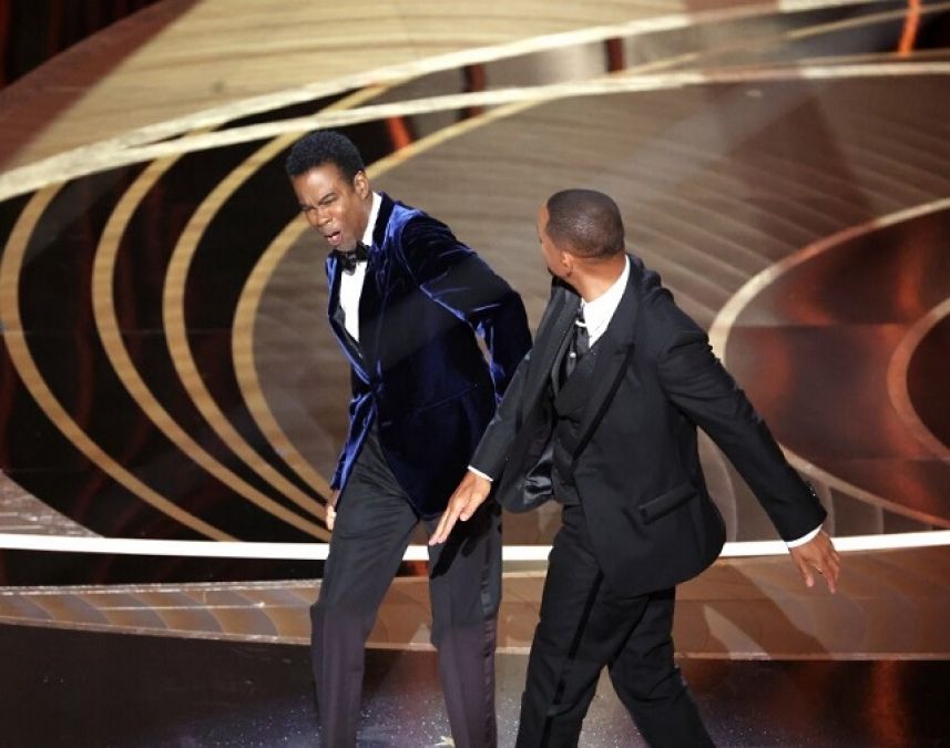 Will Smith succumb to Chris Rock's insolence? Apologies for sharing the post...!
