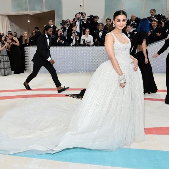 Fans are shocked to see Alia at Hollywood's biggest night fashion event party MET Gala