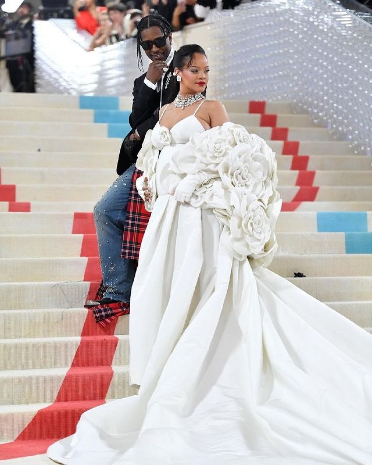 Rihanna Wore the Most Outrageous Dress Ever at the MET Gala Night Event