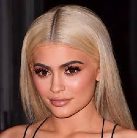 American TV star Kylie Jenner's new photo goes viral