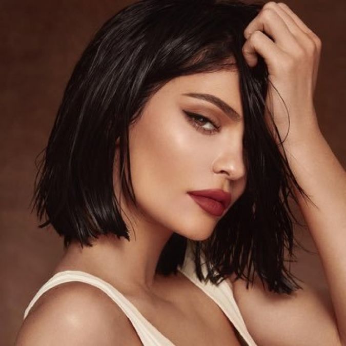 American TV star Kylie Jenner shares her new look, See pics