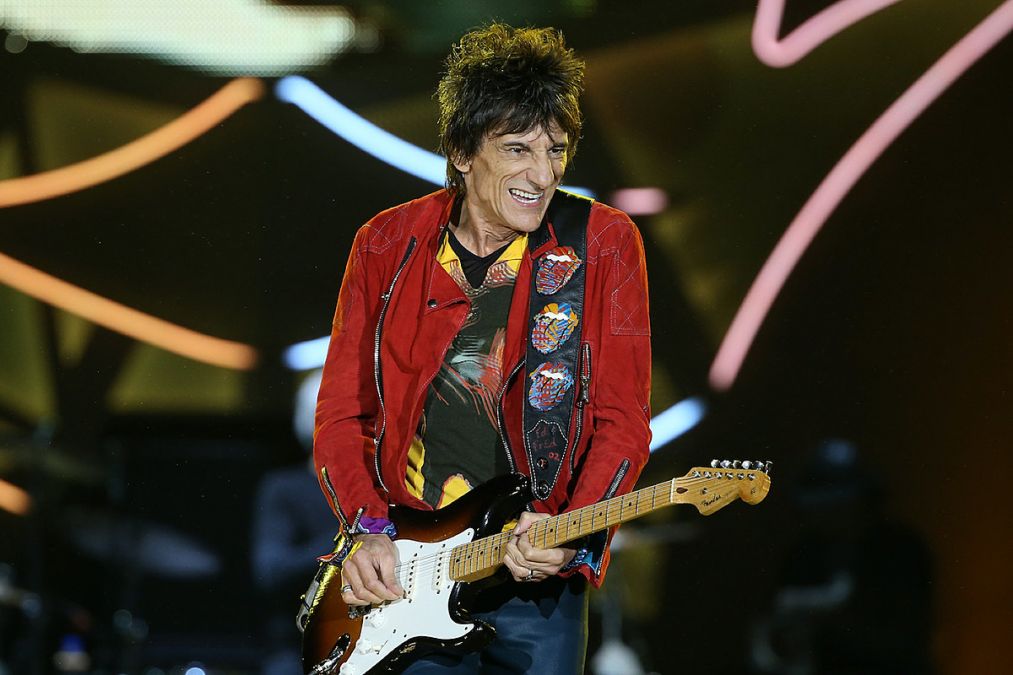 Countless cigarettes are smoked in 1 day, Ronnie Wood will be surprised to know his age