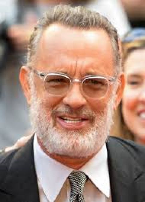 Tom Hanks again donated his plasma, shared this post