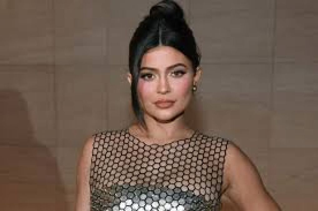 Kylie Jenner accused by Forbes of lying, actress clarifies