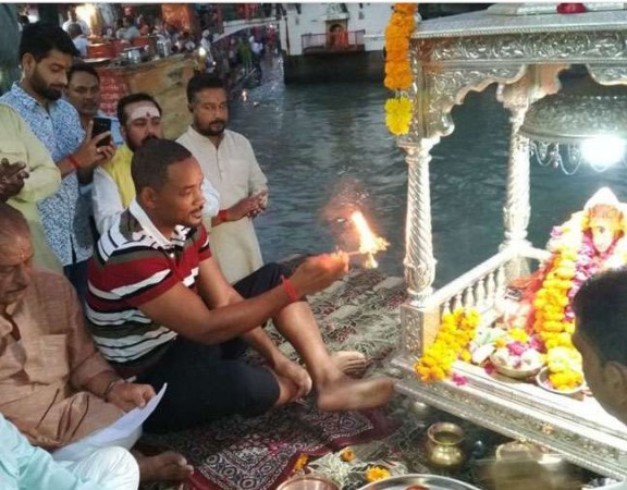 Will Smith has great reverence in Hindu philosophy, has worshiped Mahadev and Ganga in Haridwar