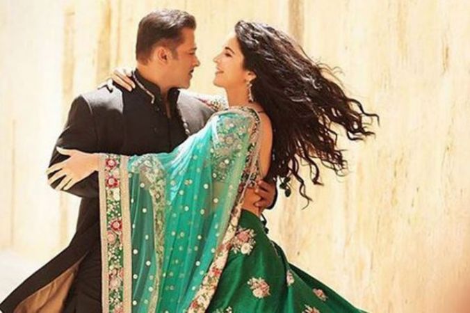 Nepalese Fan Club book an entire show of film 'Bharat'