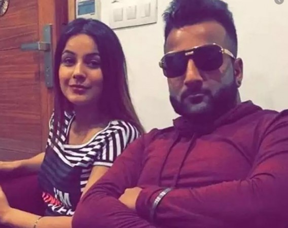 Shehnaaz Gill wishes his brother on his birthday