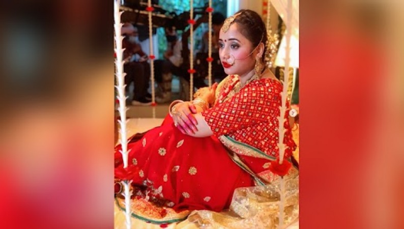 Rani wishes Hindu New Year by sharing photos in a red pair