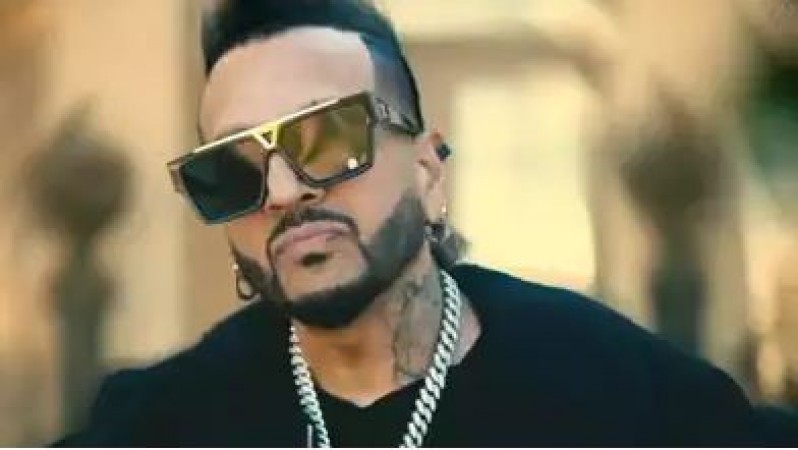 Punjabi singer Jazzy B in trouble due to his new song