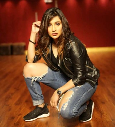 Actress Sayantika Banerjee appeared in this new style