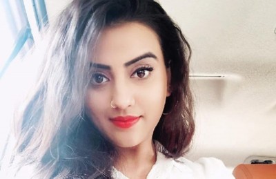 Akshara Singh shares Tik Tok videos in lockdown