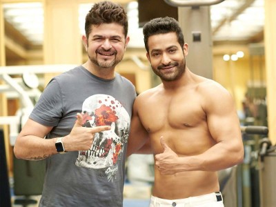 Junior NTR shows off his six abs, fans make such a comment