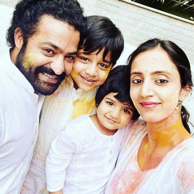 NTR shares picture with wife, enjoys tea amidst the forest