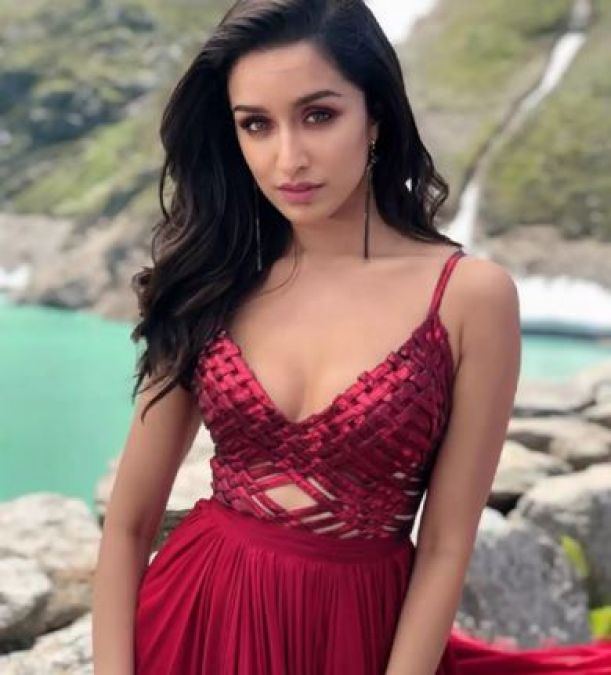 Shraddha Kapoor shares a beautiful picture of Saaho's song!