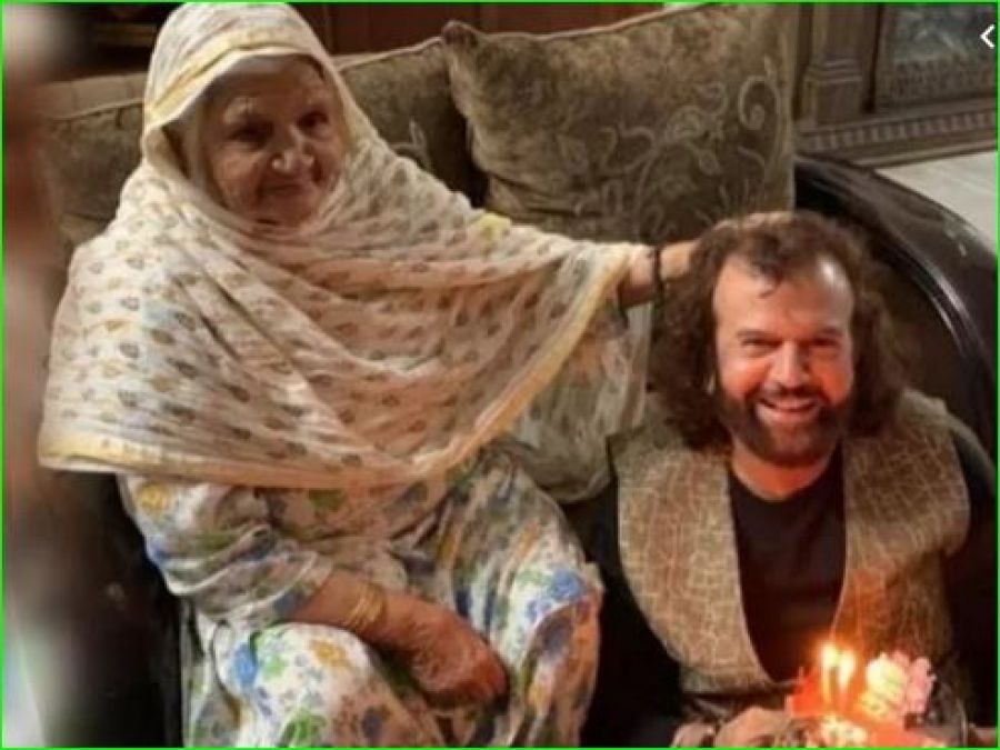 दुनिया को अलविदा कह गई पंजाब के इस मशहूर सिंगर की माँ