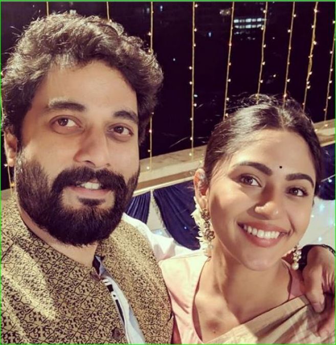 This Marathi actress wished husband on the third wedding anniversary