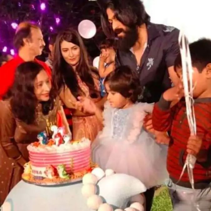 KGF star Yash celebrated daughter Aaira's birthday in a grand manner, see these photos