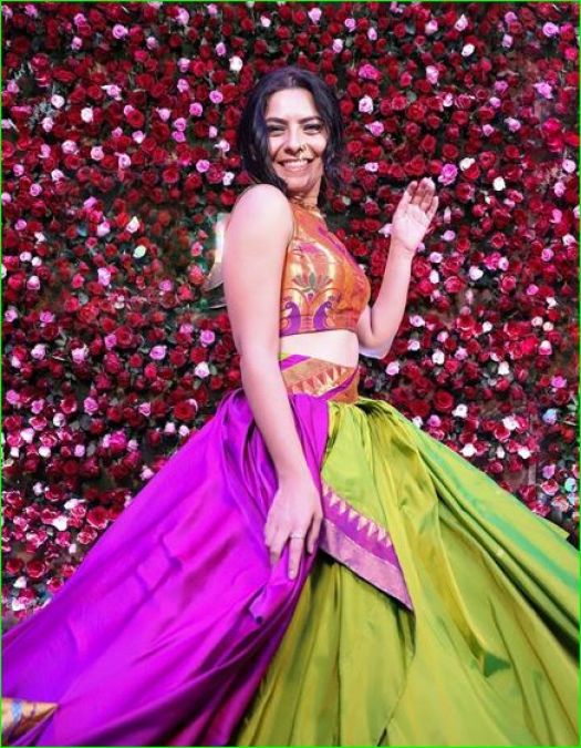 Sonali Kulkarni looks beautiful in Marathi award show, Check out pictures