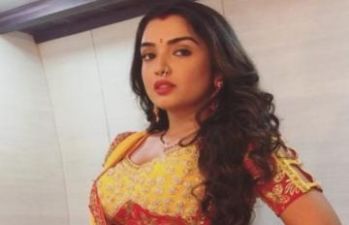 Amrapali Dubey wished dancing queen in a special way